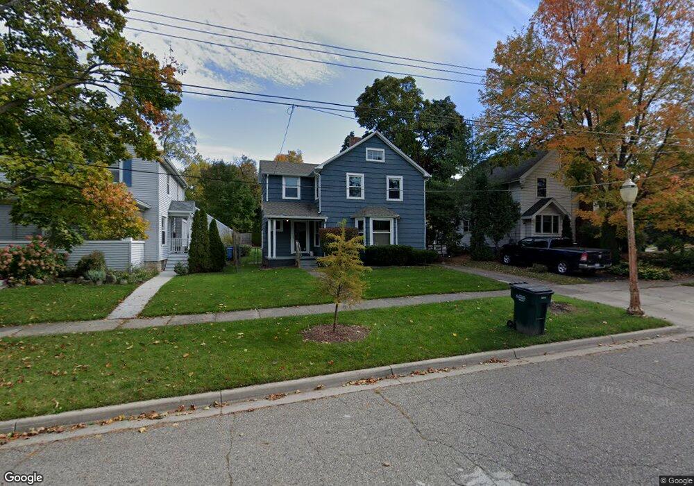 1621 Bradley Ave, Lansing, MI 48910 - photo 1