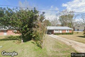 213 Pine St, Walnut Grove, MS 39189