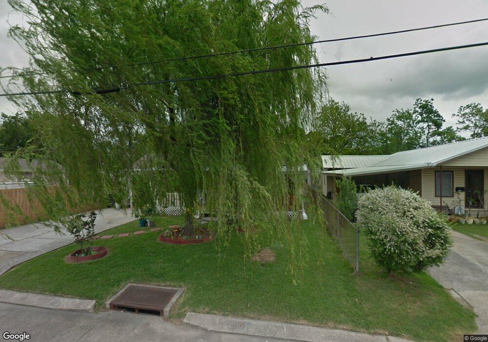 2009 Slatter St, Houma, LA 70363 - photo 1