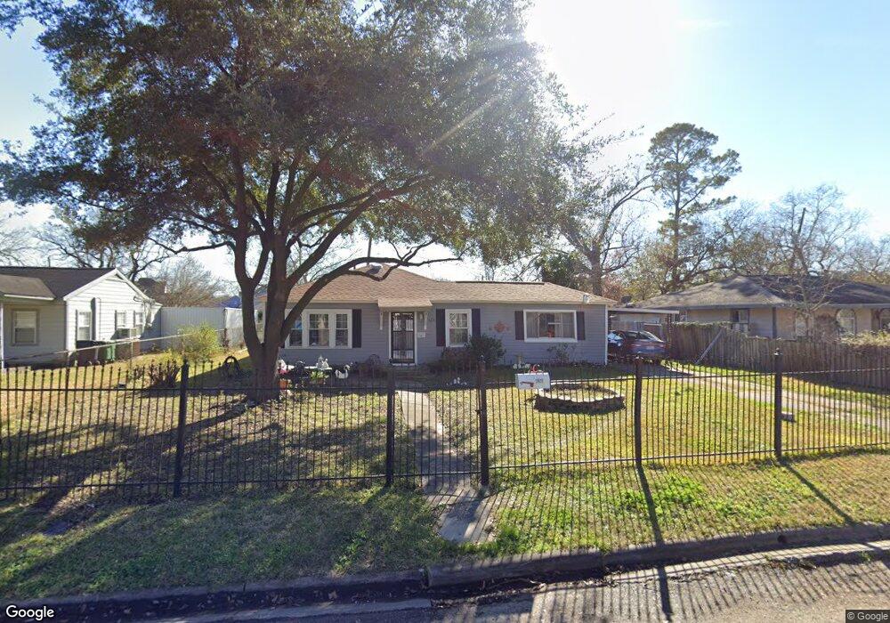 7022 Sloan St, Houston, TX 77087 - photo 1