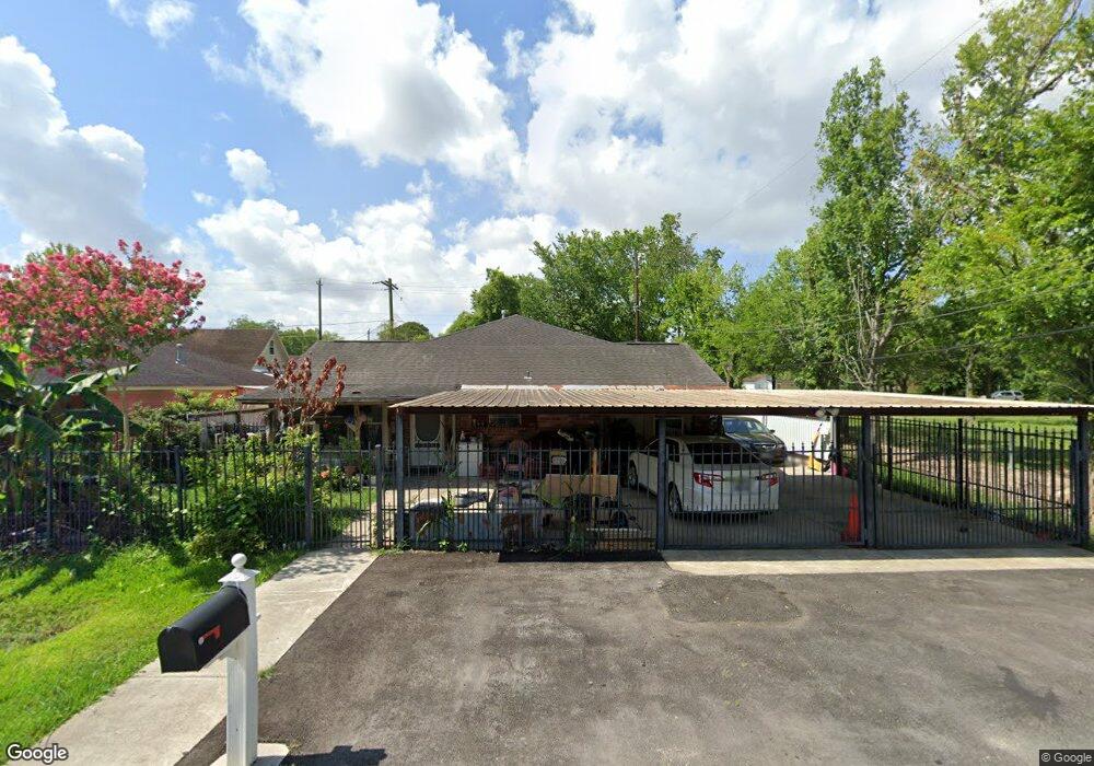 2559 Anchor St, Houston, TX 77088 - photo 1