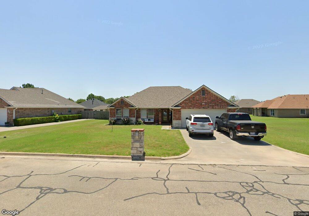 2253 N Village Dr, Bonham, TX 75418 - photo 1