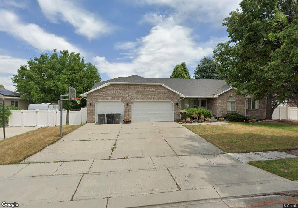 9621 Iron Gate Rd, South Jordan, UT 84095 - photo 1