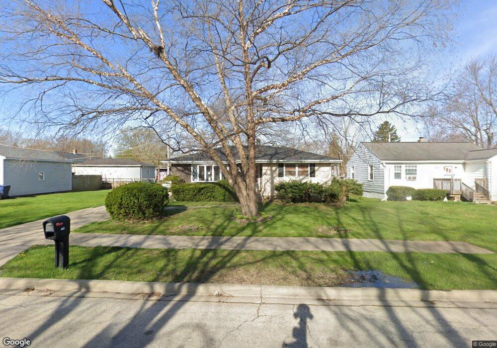 402 N Metropolitan Ave, Waukegan, IL 60085 - photo 1