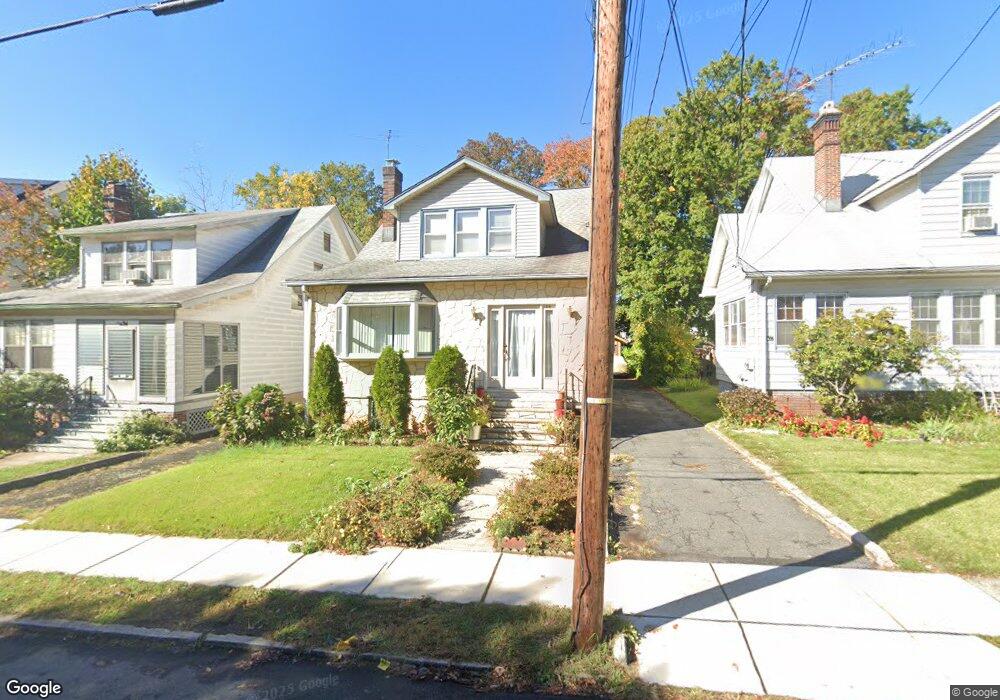 19 Peachtree Rd, Maplewood, NJ 07040 - photo 1