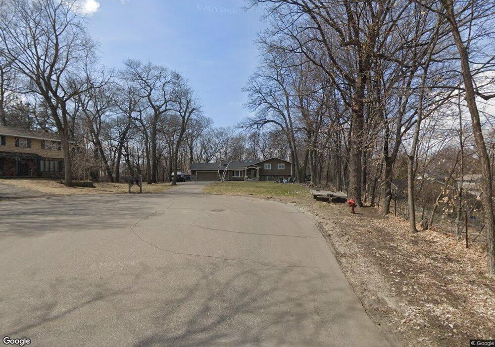 2901 Tonkaha Dr, Wayzata, MN 55391 - photo 1