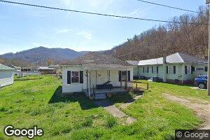 385 Pine St, Benham, KY 40807