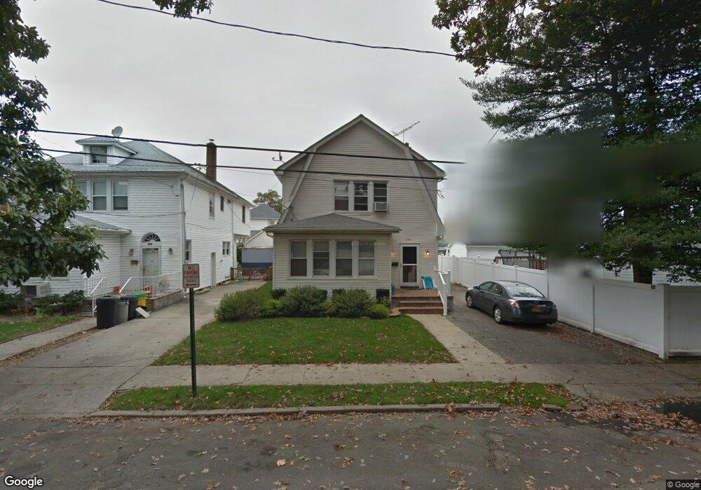 530 Park Place, Cedarhurst, NY 11516 - photo 1