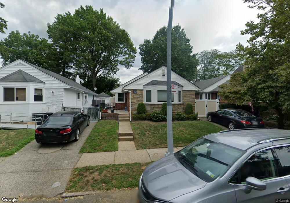 7319 136th St, Flushing, NY 11367 - photo 1