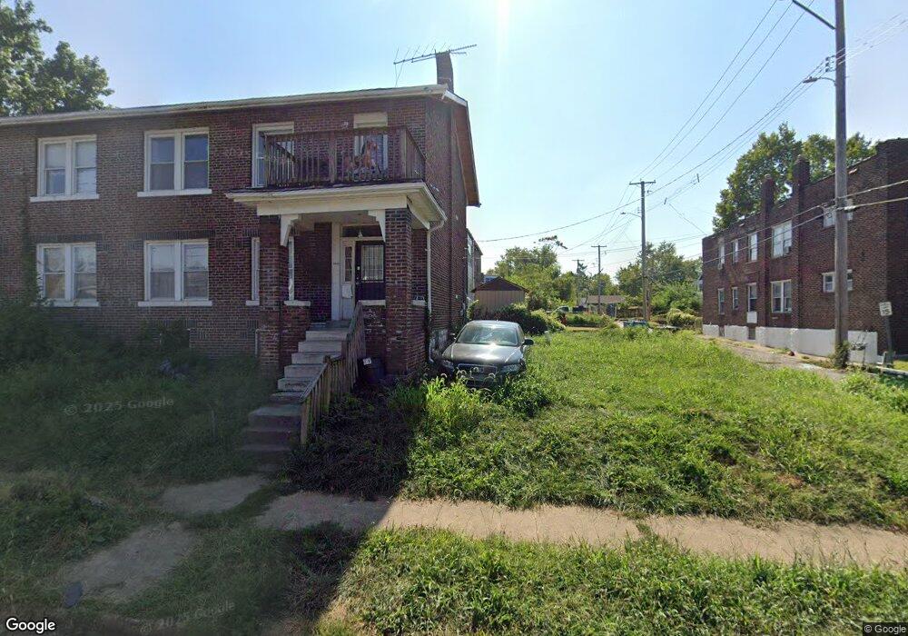 4408 Floriss Place, Saint Louis, MO 63115 - photo 1