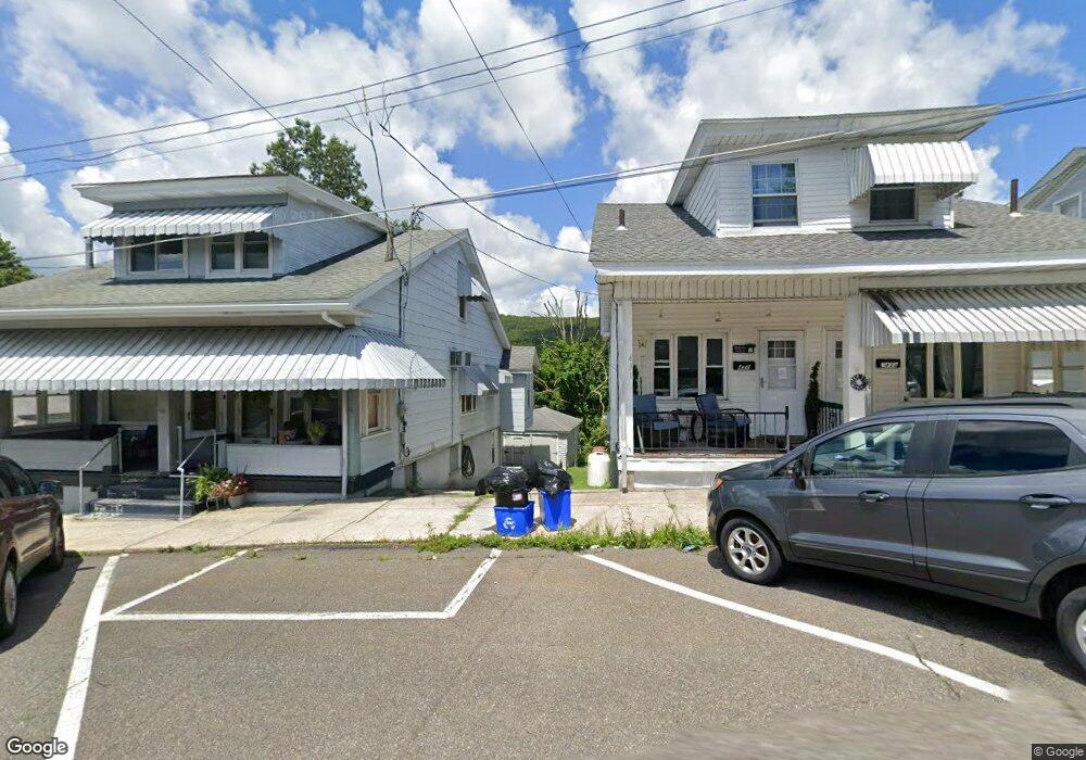 429 E Ridge St, Lansford, PA 18232 - photo 1