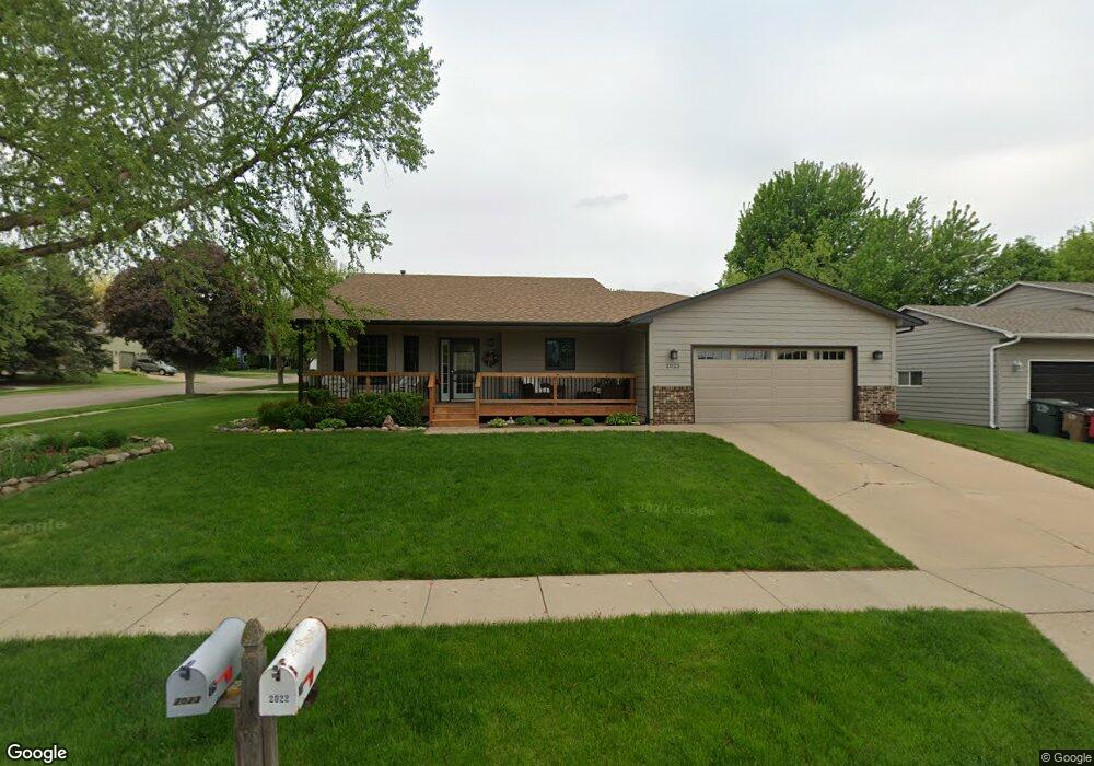 2023 S Gordon Dr, Sioux Falls, SD 57110 - photo 1