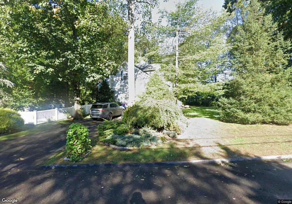 504 Pine Tree Dr, Orange, CT 06477 - photo 1