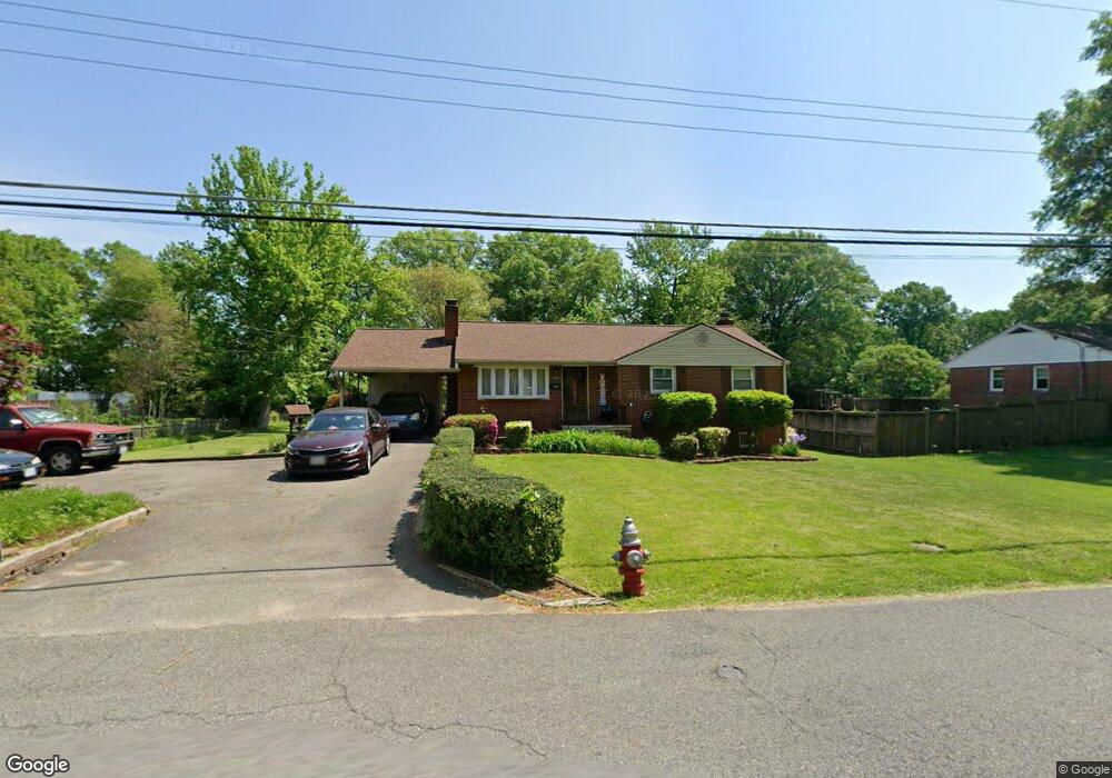 6709 Oak Dr, Alexandria, VA 22306 - photo 1