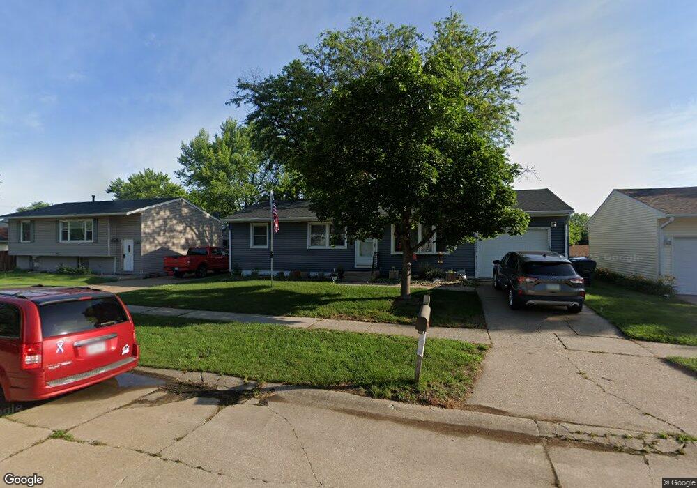 2232 Aspen Dr, Davenport, IA 52806 - photo 1
