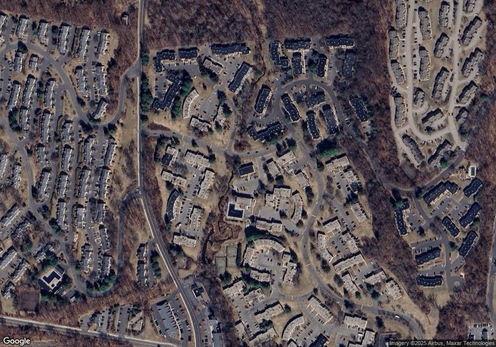 4 Birch Ct, Cromwell, CT 06416 - photo 1