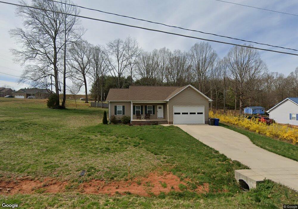 395 Nixon Rd, Statesville, NC 28625 - photo 1