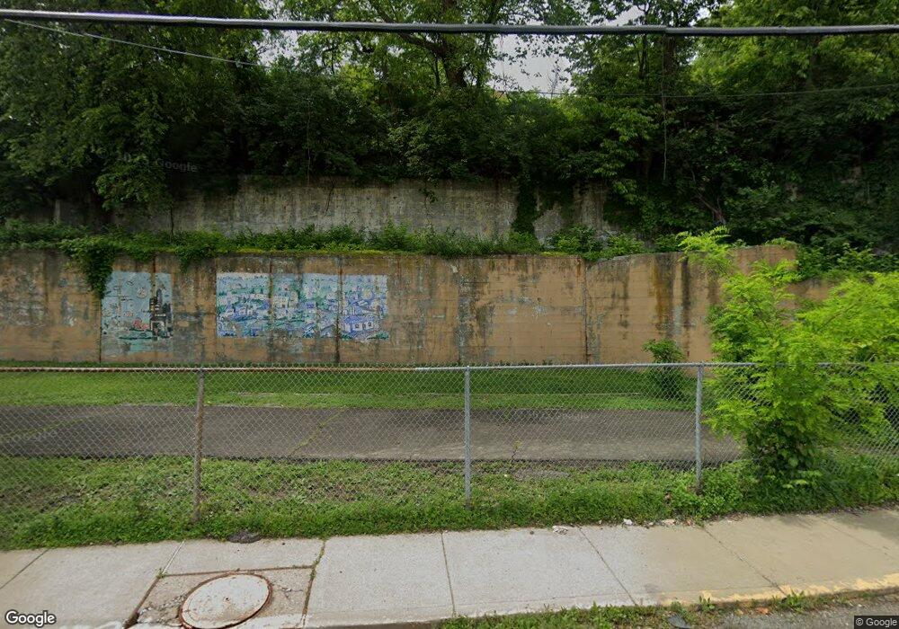 252 Sheffield Ave, Aliquippa, PA 15001 - photo 1