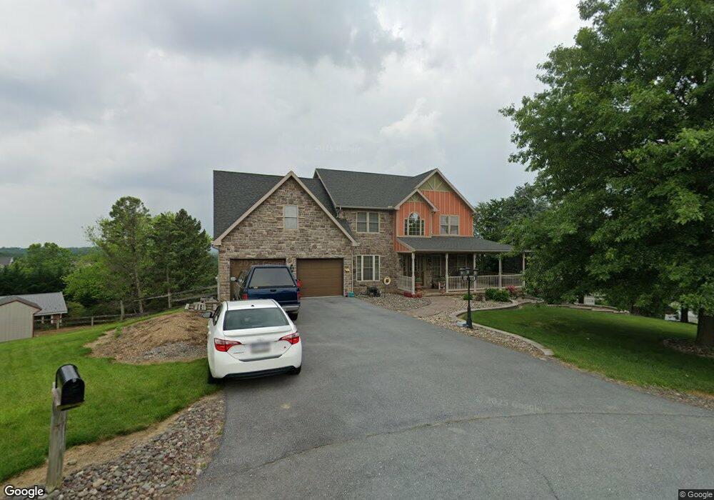 1709 Jed Ct, Chambersburg, PA 17202 - photo 1