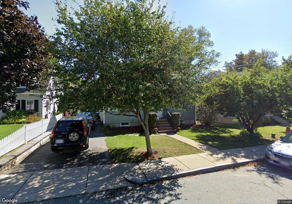 10 Hamilton Rd, Woburn, MA 01801 - photo 1