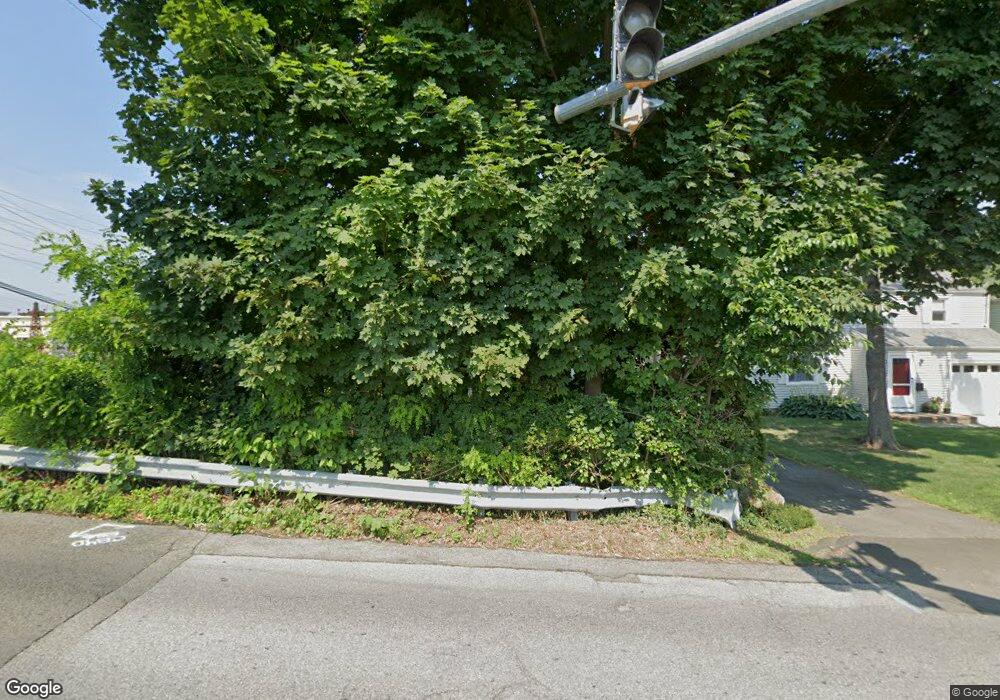 157 Hollow Tree Ridge Rd, Darien, CT 06820 - photo 1