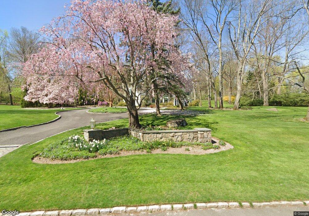 15 Longwood Rd, Port Washington, NY 11050 - photo 1