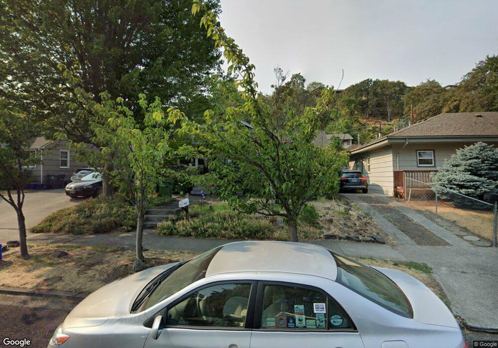 414 E 13th St, the Dalles, OR 97058 - photo 1