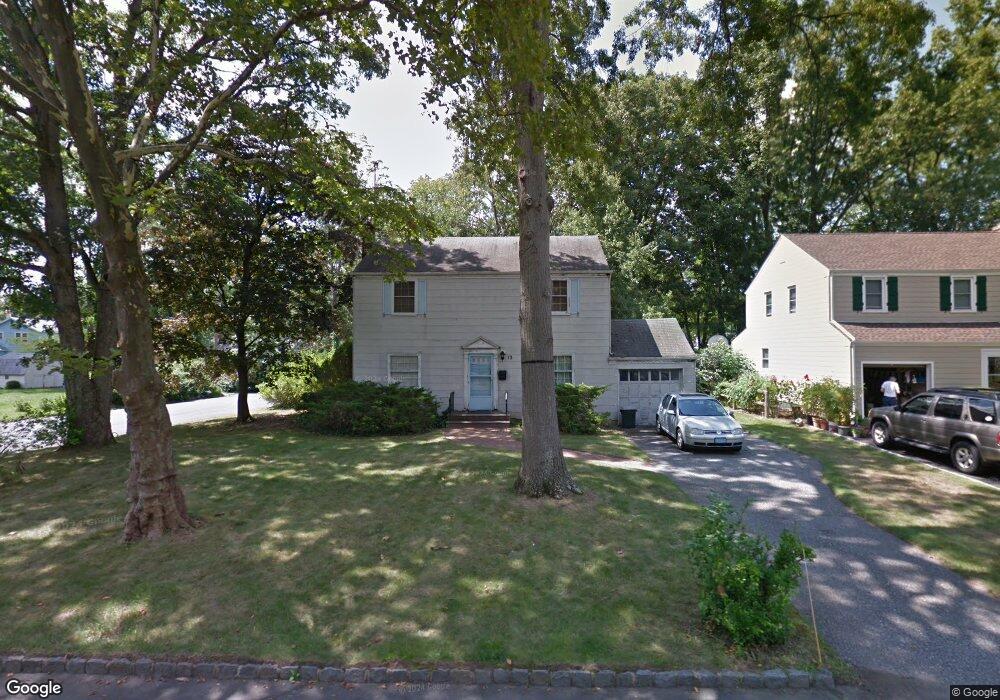 13 Wellington Rd, Livingston, NJ 07039 - photo 1