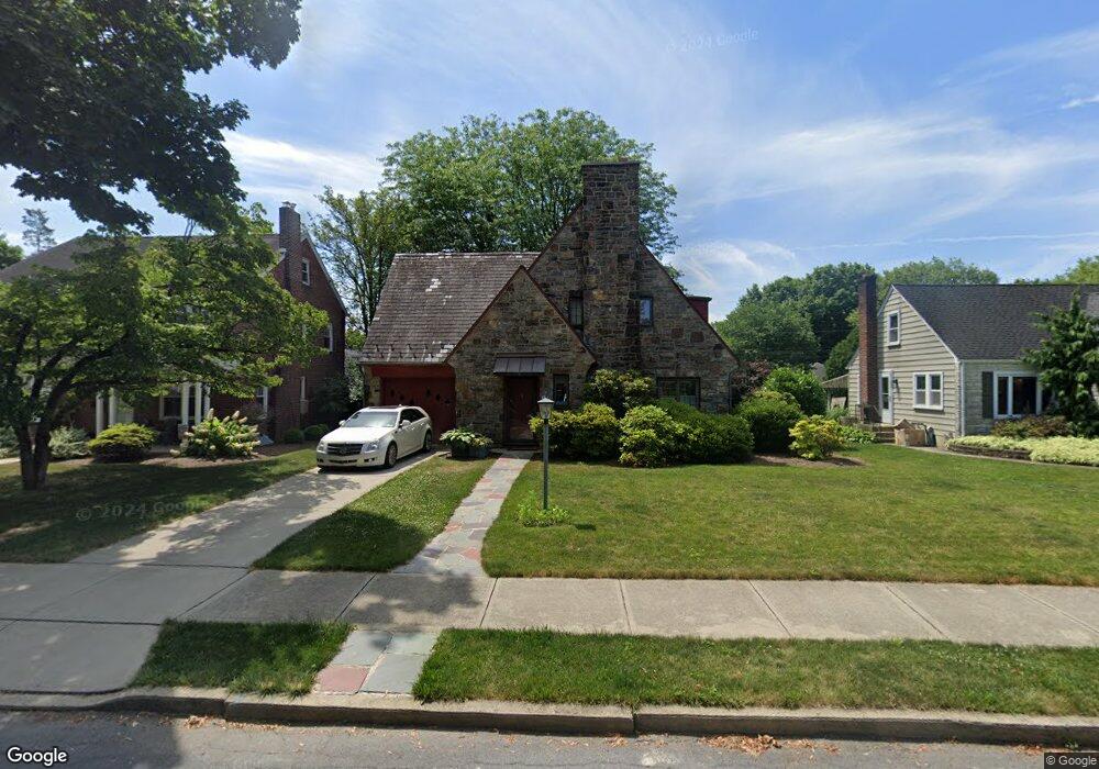 2438 W Fairview St unit 2442, Allentown, PA 18104 - photo 1