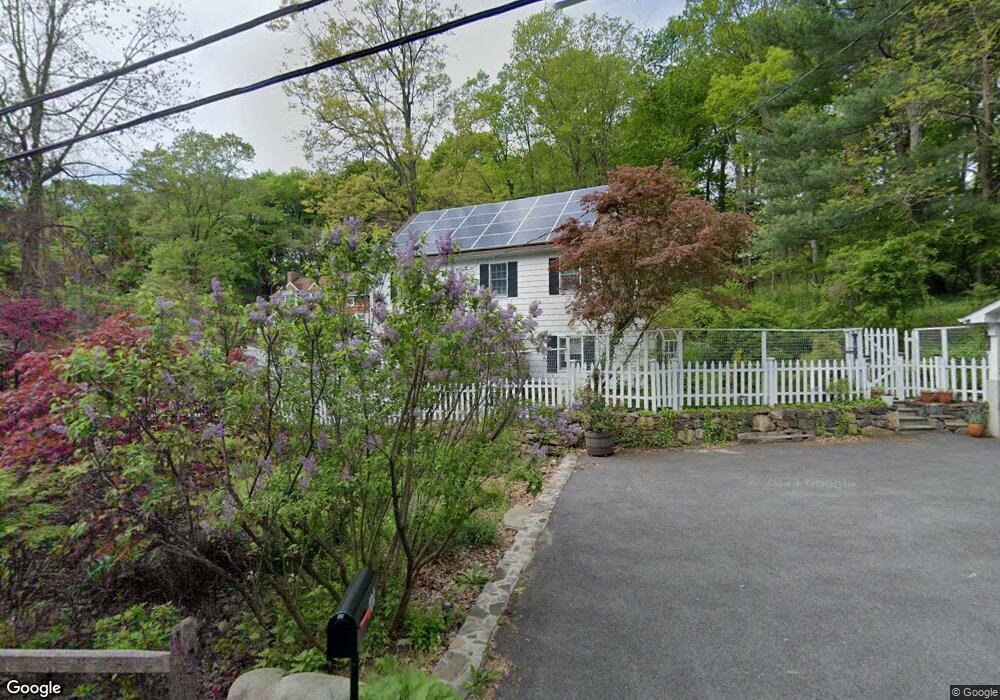 104 Long Hill Rd E, Briarcliff Manor, NY 10510 - photo 1