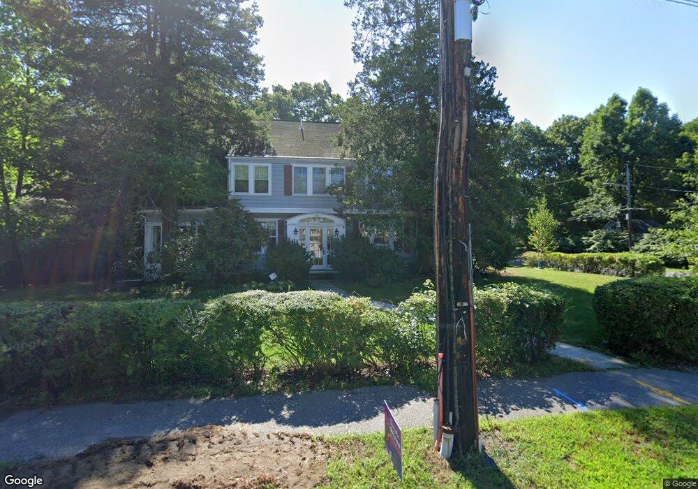 314 Walnut St, Wellesley Hills, MA 02481 - photo 1