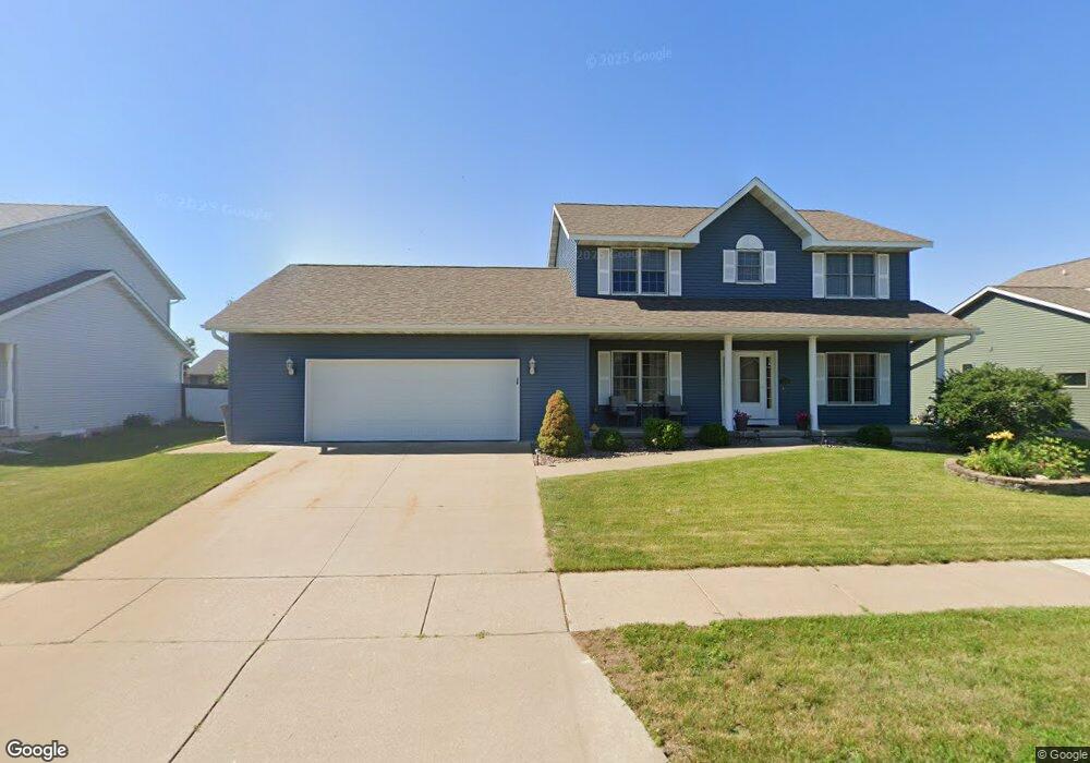 1010 Greenwood St, Holmen, WI 54636 - photo 1