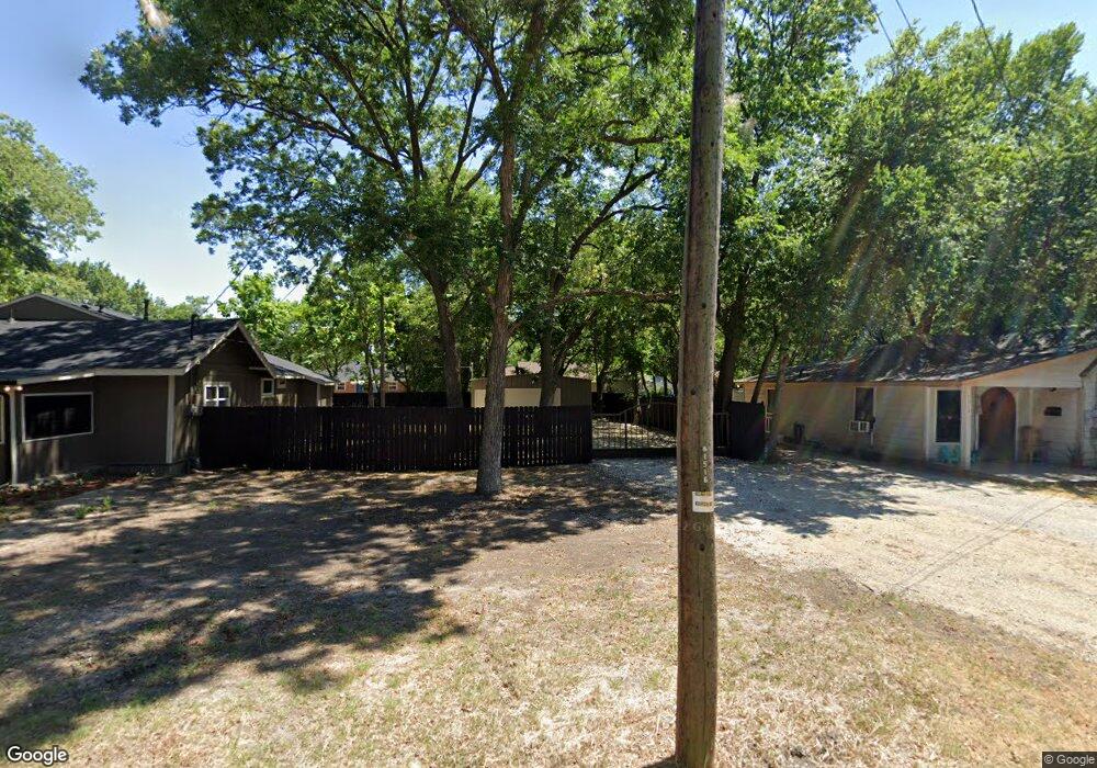 1518 Gribble St, Gainesville, TX 76240 - photo 1