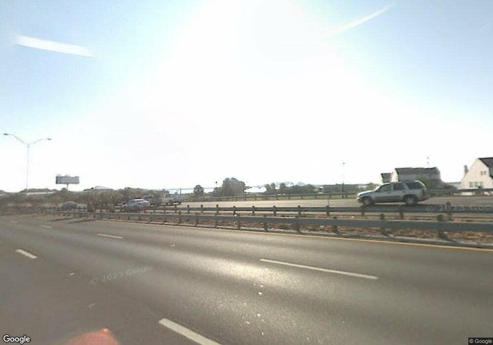 7818 Channelview Dr, Galveston, TX 77554 - photo 1