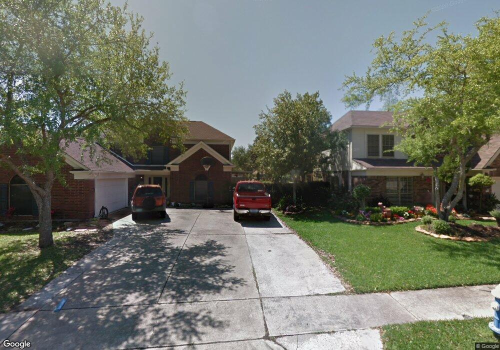 3910 Hazelwood Dr, Pearland, TX 77584 - photo 1