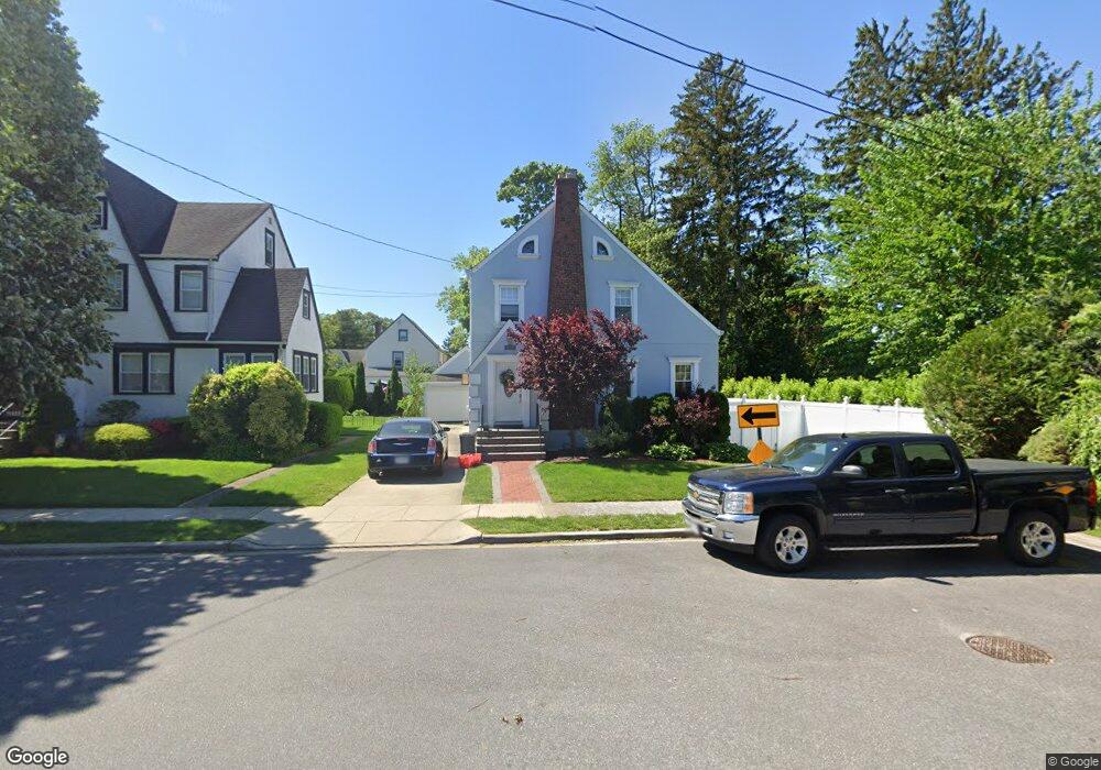 175 Groton Place, West Hempstead, NY 11552 - photo 1