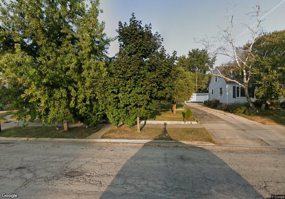 800 Leith Ave, Waukegan, IL 60085 - photo 1