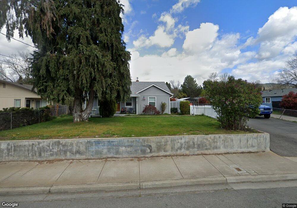 1308 SW G St, Grants Pass, OR 97526 - photo 1