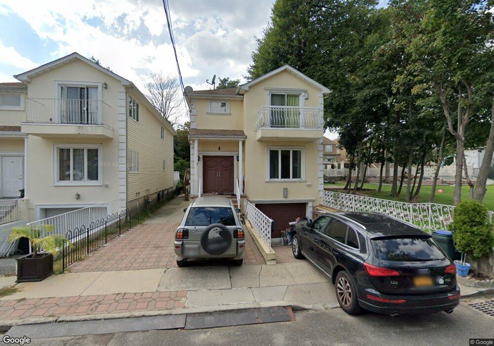2 Andrease St unit 1, Staten Island, NY 10305 - photo 1