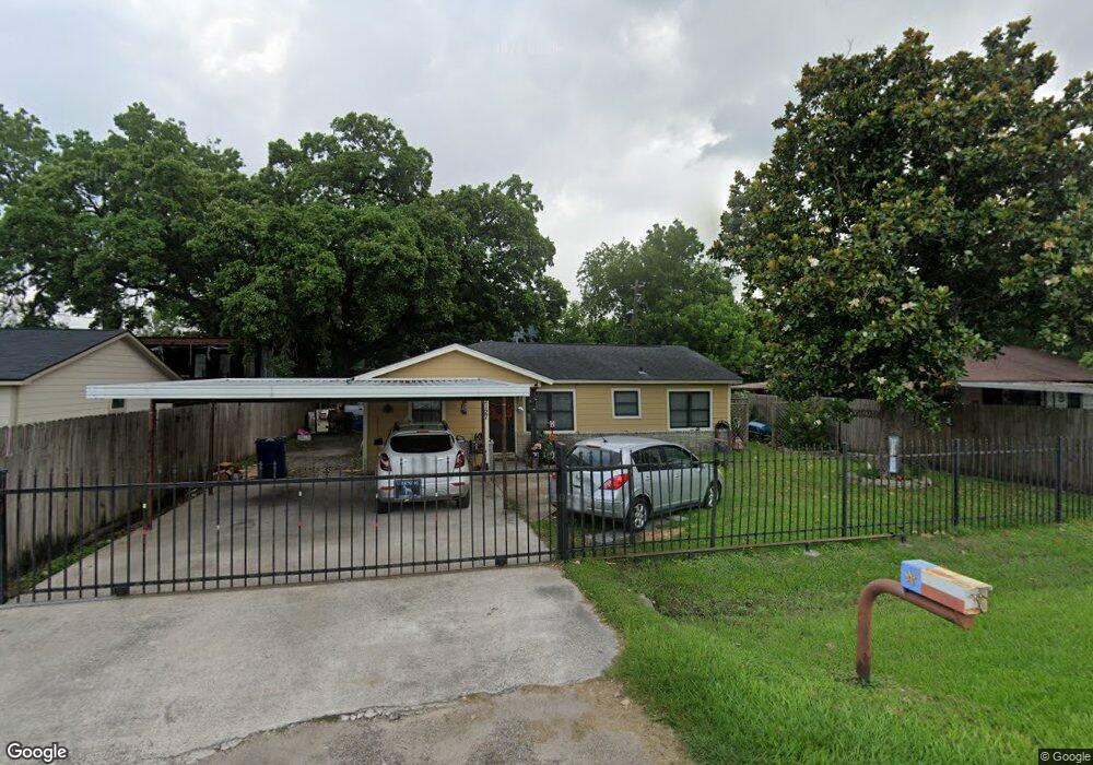 2127 Brea Crest St, Houston, TX 77093 - photo 1