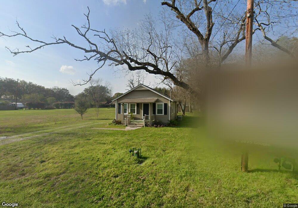 510 Hicks St, Tomball, TX 77375 - photo 1