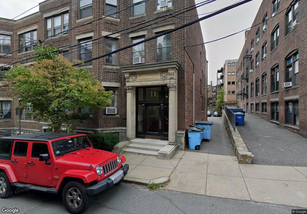 11 Stearns Rd unit 4, Brookline, MA 02446 - photo 1