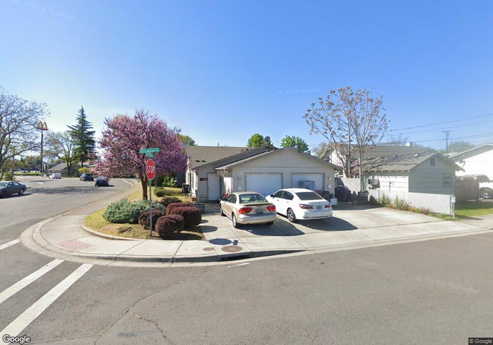 940 944 Laurel St, Centralpoint, OR 97502 - photo 1