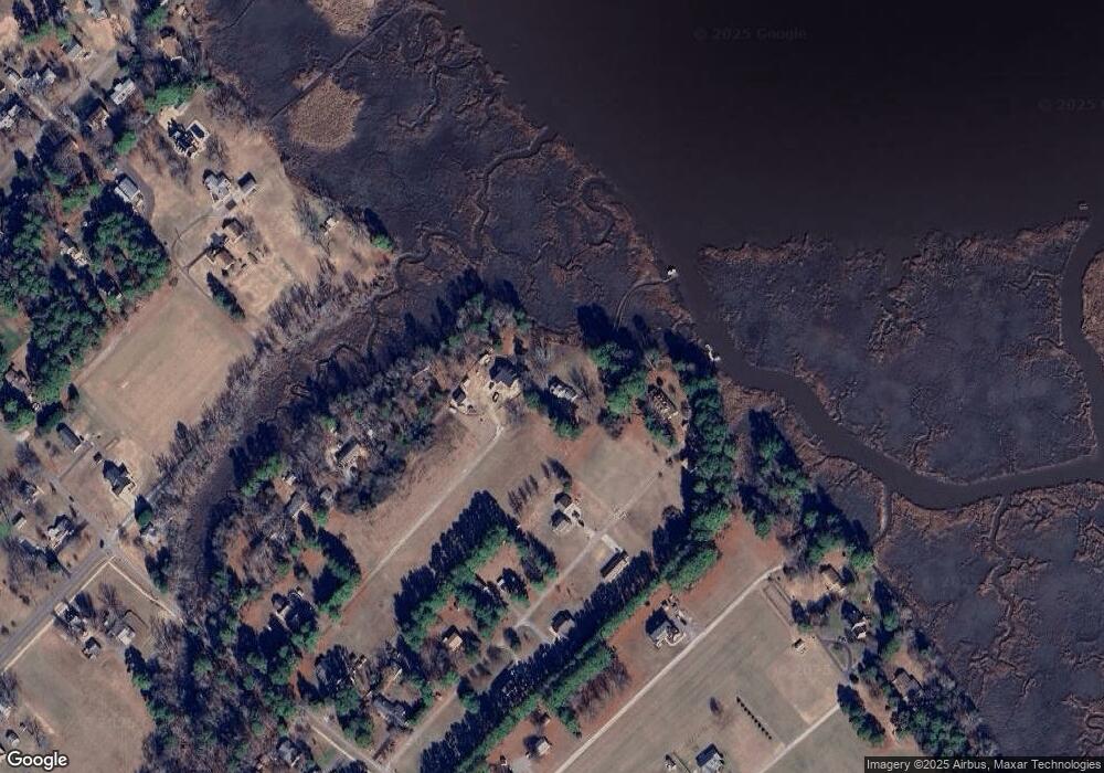 1405 Geron Ln, West Point, VA 23181 - photo 1