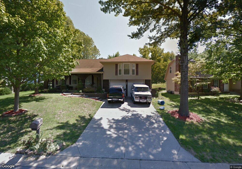 1700 NW Willowbrook Dr, Blue Springs, MO 64015 - photo 1