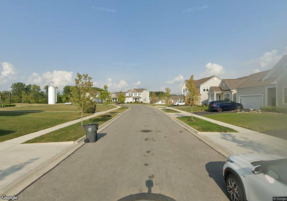 114 Alderwood Cir N, Plain City, OH 43064 - photo 1