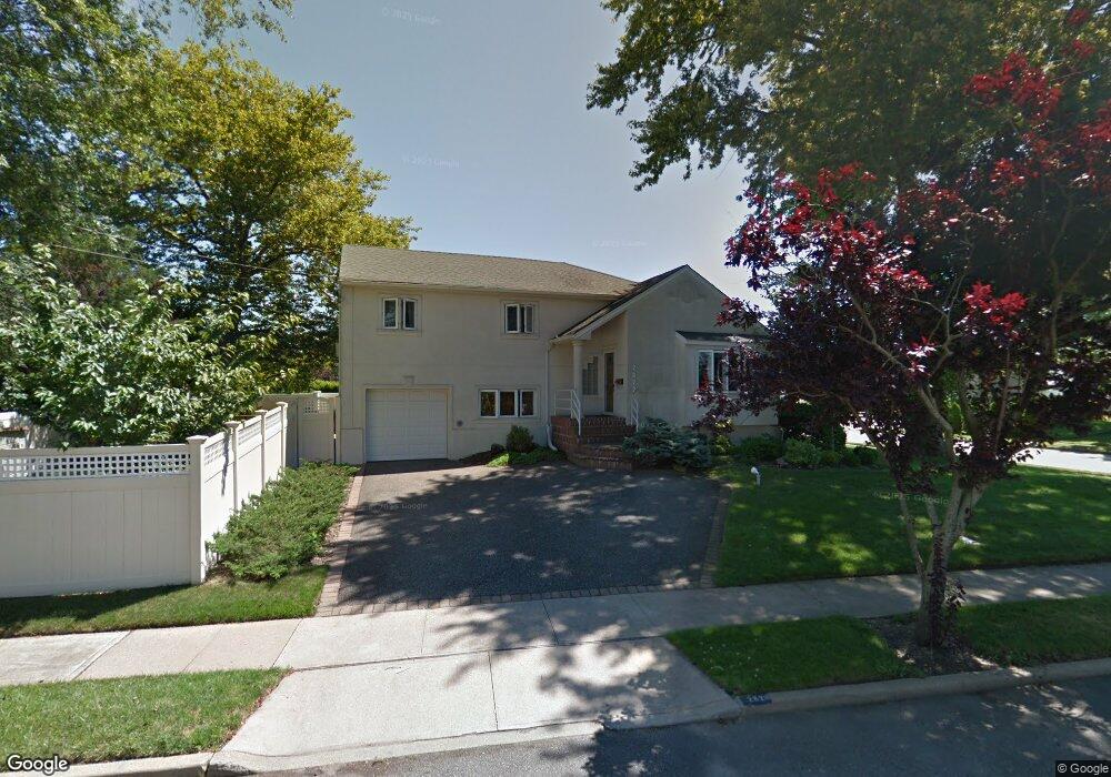 2829 Whaleneck Dr, Merrick, NY 11566 - photo 1