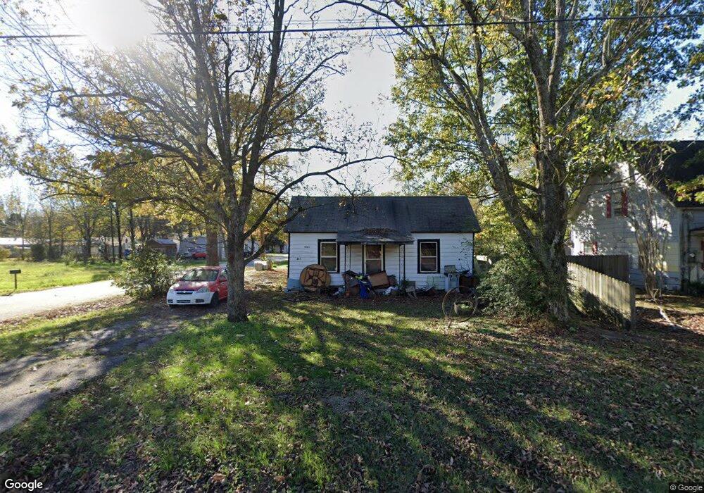 801 W 2nd St, Stuttgart, AR 72160 - photo 1