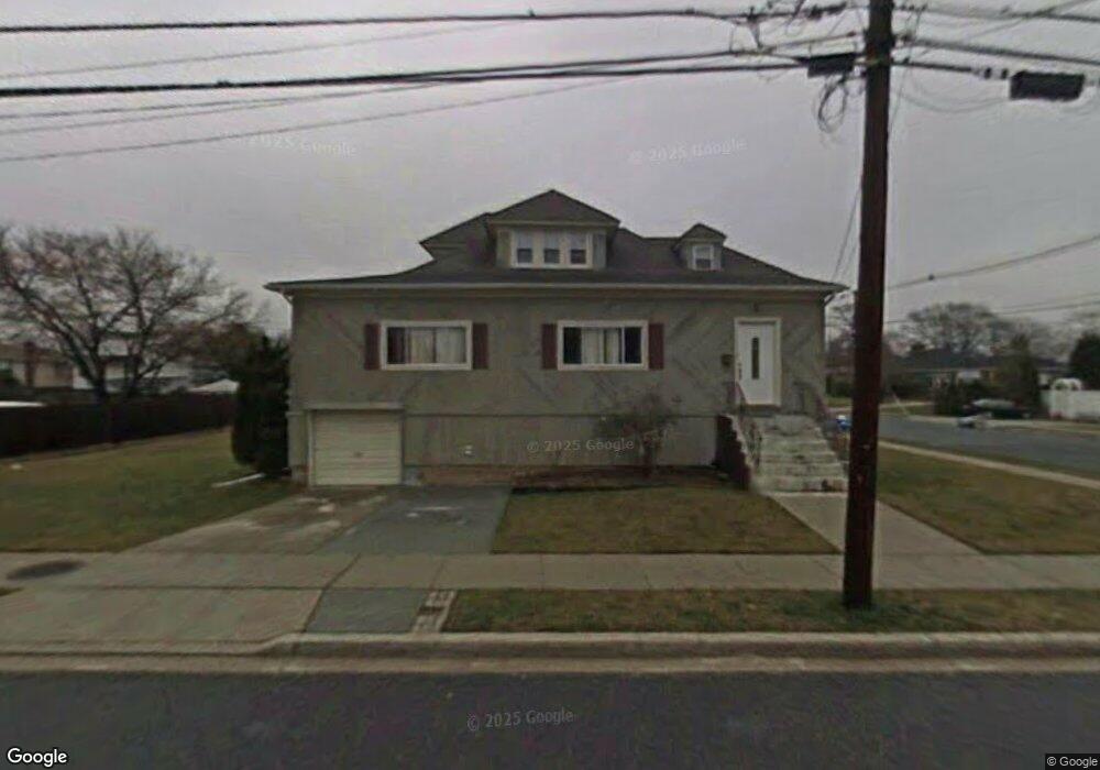 329 Roosevelt Ave, Freeport, NY 11520 - photo 1