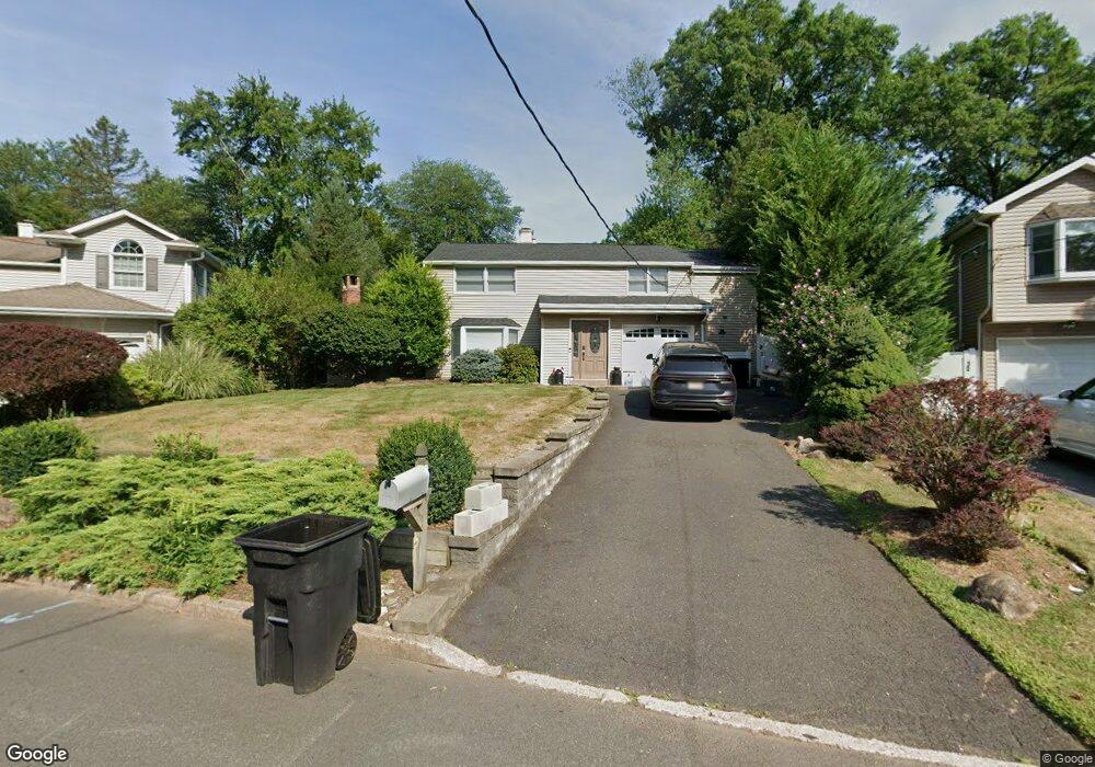 8 Macgregor Ct, Waldwick, NJ 07463 - photo 1